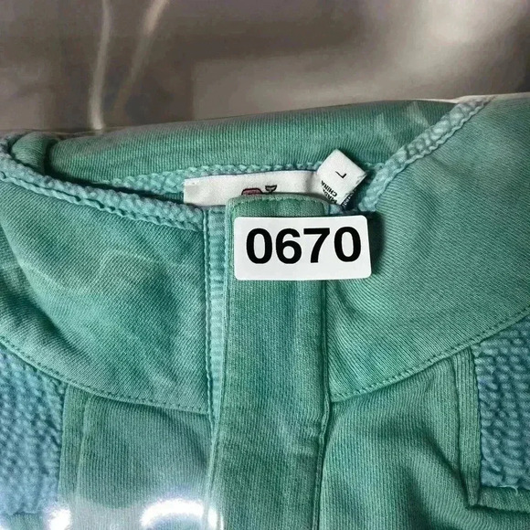 Vineyards Vines 2 button Pullover Sweatshirt Womens L Green Light Blue 0670 - Picture 8 of 8